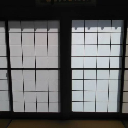 徳島市　不動町にて雪見障子の張り替えとガラスの取り換えをしましたのサムネイル